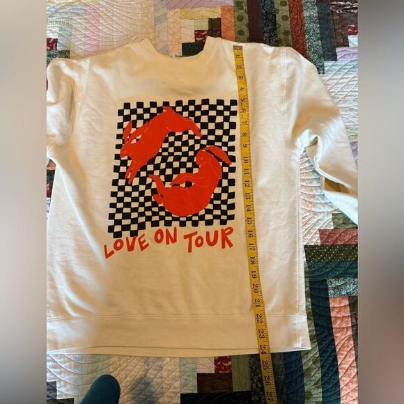 Harry Styles Love on Tour 2021 Checkered Bunny Crewneck Size Small - Picture 3 of 6